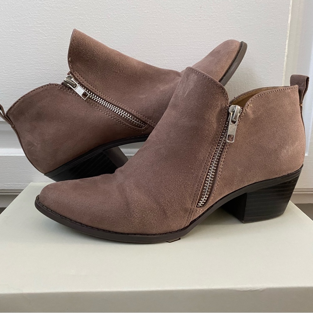 American Eagle Booties